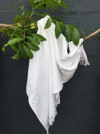 Swiss Alpine Pure White Throw 130x150cm Swiss Alpine Pure White Throw 130x150cm